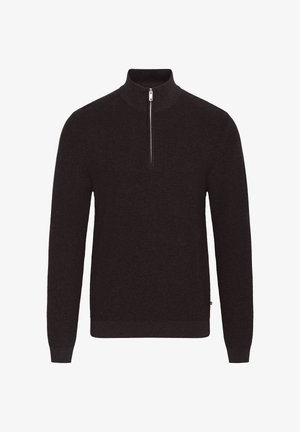 Schwarzer Strickpullover mit langen Ärmeln, hohem Kragen und einem silbernen Halbreißverschluss auf weißem Hintergrund.