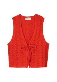 Rode gebreide vest met een gestructureerd kabelmotief, mouwloos ontwerp en een striksluiting aan de voorkant. Gemaakt van zachte garen; casual pasvorm.