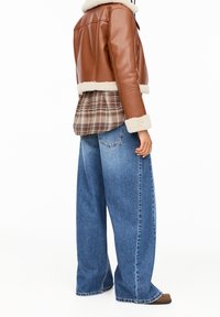 PULL&BEAR Giacca in similpelle - brown