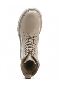 Stivale beige stringato con punta rotonda, tomaia in pelle liscia, suola texturizzata e cerniera interna per un facile accesso.