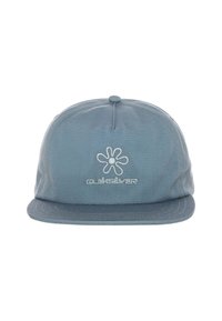 Blaues Cap mit flachem Schirm, aus Stoff gefertigt. Verfügt über ein weißes, gesticktes Blumenlogo und den Markennamen "Quiksilver" auf der Vorderseite.