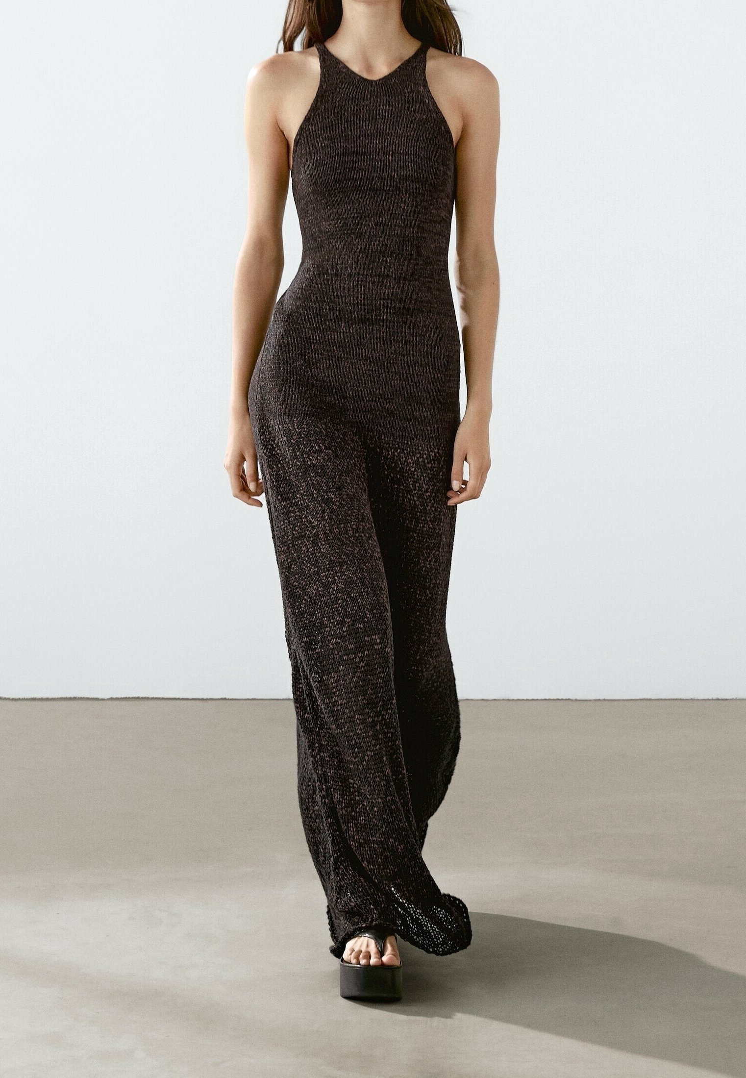 Massimo Dutti Maxi dress - dark brown - (Pre-owned) - Zalando.ie Massimo Dutti Maxi dress - dark brown - (Pre-owned) - Zalando.ie