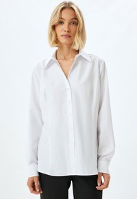 CLASSIC - Hemdbluse - white