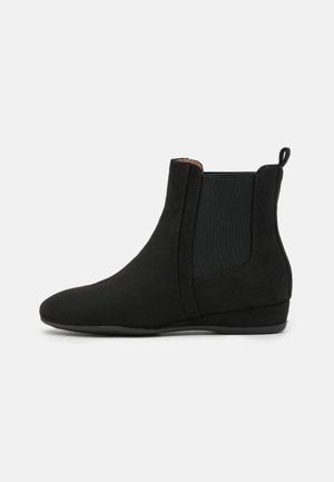 Keilstiefelette - black