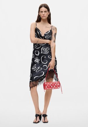 Desigual, SMALL SHOULDER BAG - Håndtasker - red