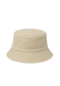 Cappello a secchiello beige in cotone con corona arrotondata, tesa larga e piatta e fascia testurizzata a coste alla base.