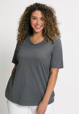ULLA POPKEN Top Basic A V Maglietta Donna | Scollo Allungato, Vestibilità Rilassata, Spacchetti Laterali, Capo Versatile