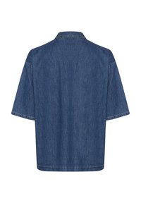 Tume sinine denimpait, millel on terav krae, lühikesed varrukad ja vabalt langetatud lõige. Nähtav õmblus äärte ääres. Tagumine vaade.