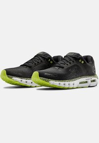 Under Armour Silniční běžecké boty - black
