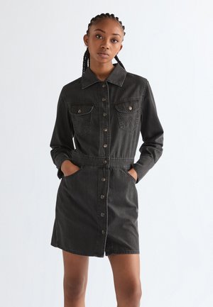 TRAIL TRENCH DRESS - Kreklkleita - speedway smoke