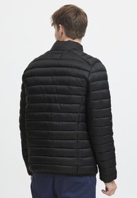 Thumbnail Image 3
