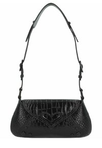 Borsa nera con motivo texturizzato a coccodrillo, dettaglio hardware a forma di cuore e una lunga tracolla regolabile per indossarla sulla spalla.