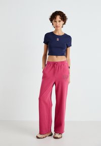 GAP MICKEY LOOSE  - Teplákové kalhoty - sled