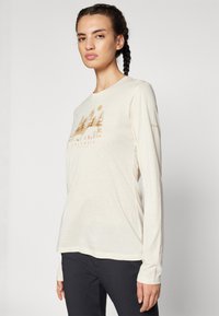 Columbia HIDDEN HAVEN™ LS TEE - Hosszú ujjú felső - chalk/treehome omblur