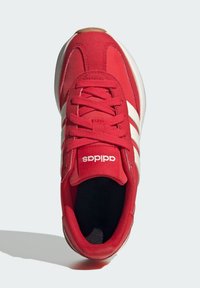 adidas Sportswear Tenisice za cestovno trčanje - pure ruby off white better scarlet