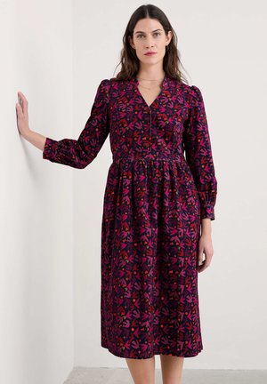COTTAGE - Shirt dress - red paper birds jam