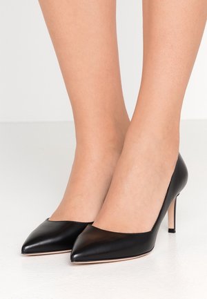 Pumps - black