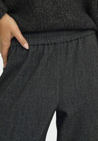 ONLY WEITEM ONLELISE MITTLERE TAILLE NORMAL GESCHNITTEN - Jogginghose - dark grey melange