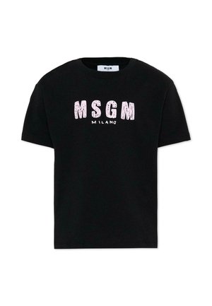 Czarna koszulka z krótkim rękawem z napisem "MSGM" dużymi różowymi teksturowanymi literami oraz "MILANO" mniejszymi białymi literami poniżej z przodu.