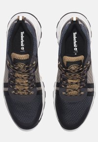 Timberland SOLAR WAVE - Matalavartiset tennarit - blackened pearl