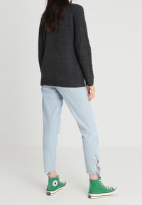 Vero Moda Maglione - mottled dark grey