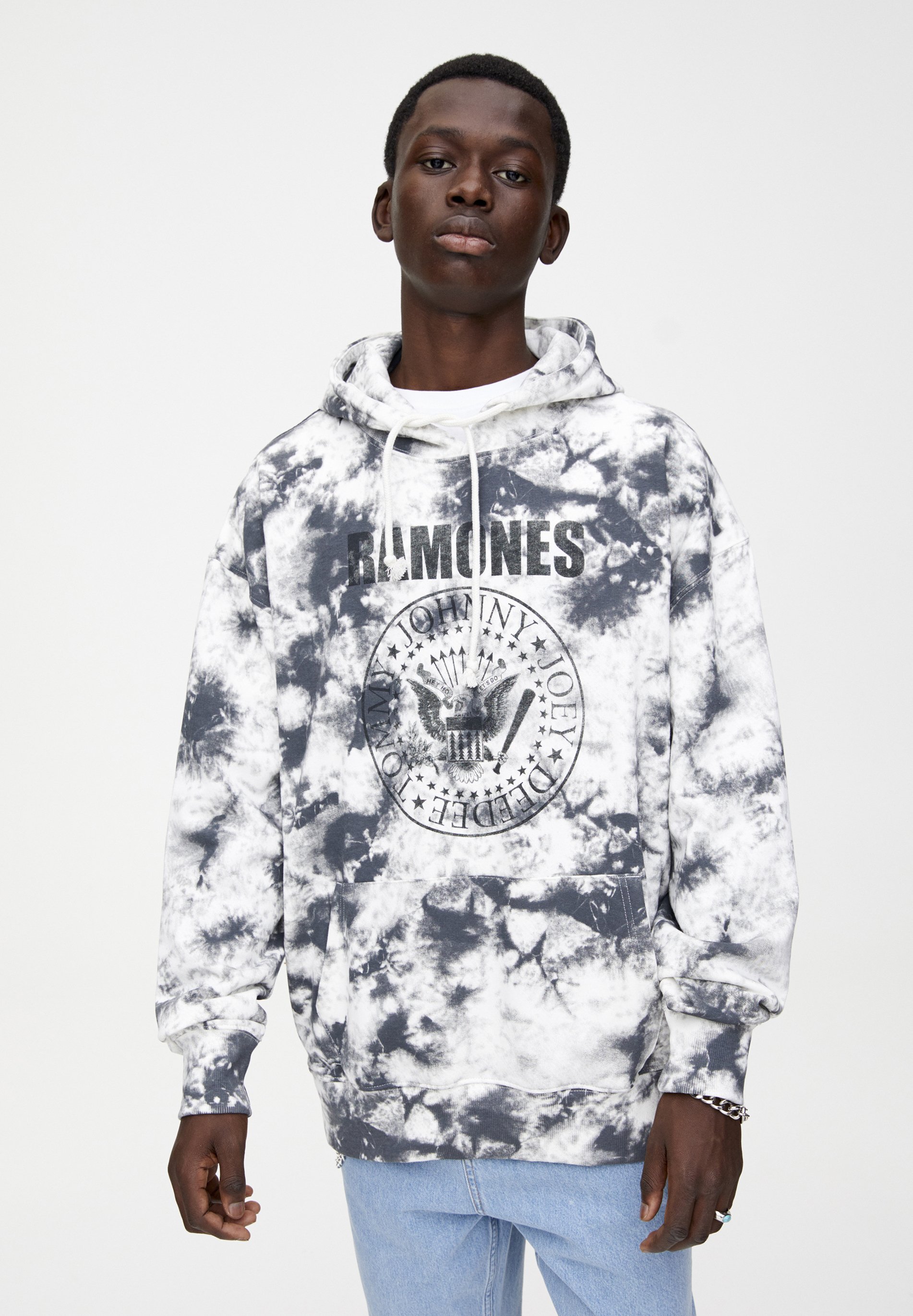 ramones sweatshirt pull and bear