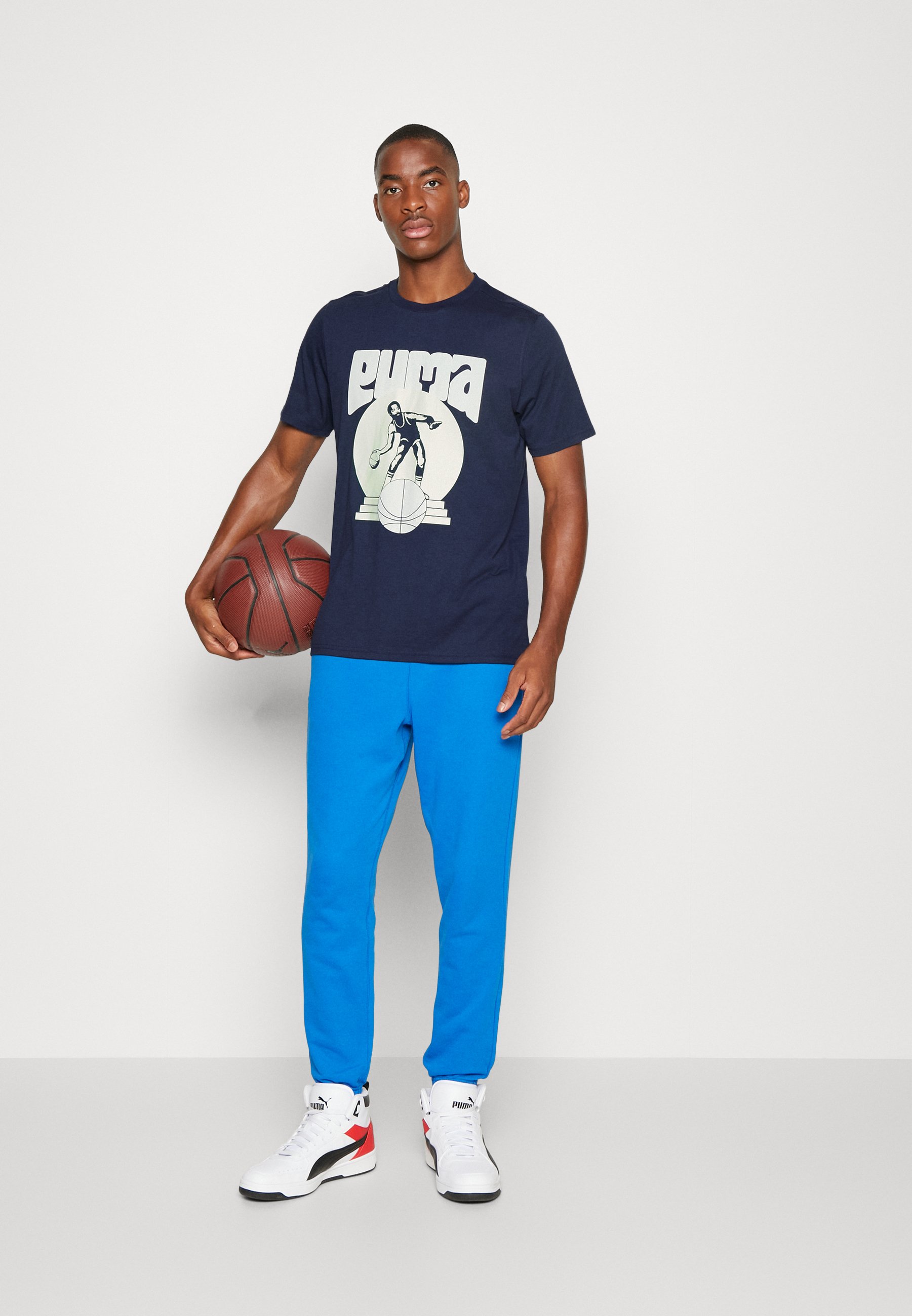 Puma BOX OUT TEE - T-shirt print - peacoat/donkerblauw - Zalando.nl