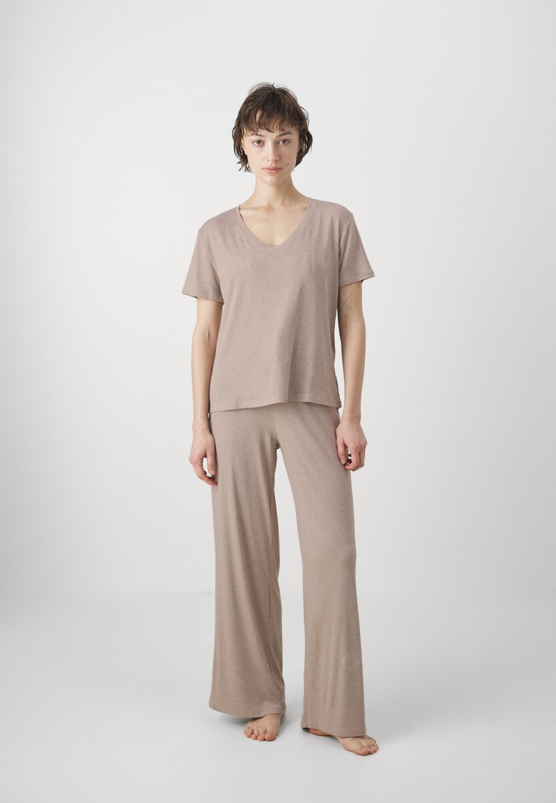 Anna Field - Pyjamas - off-white, Förstora