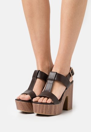 Sandals - brown