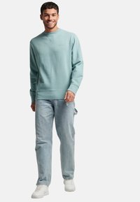 Superdry - CODE ESSENTIAL CREW - Sudadera - hellblau Imagen en miniatura 1