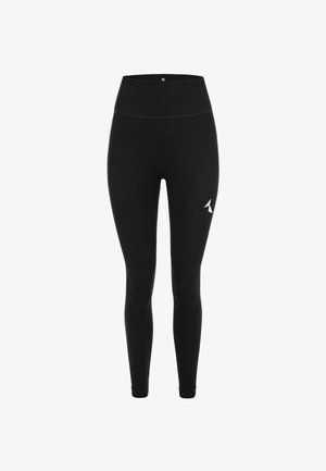 Melnas ribotas legingi, izgatavoti no elastīgas auduma, ar augstu jostas vietu un mazu baltu logo kreisajā apakšējā kājā.