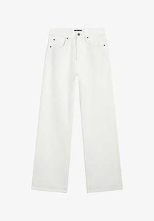 Witte denim wijde pijpen jeans met een hoge taille, voorzien van twee voorkruiszakken, een knoopsluiting en subtiele stikseldetails.