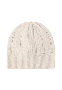 Knitted beanie in light gray with a ribbed texture. Features vertical stripes running along the body and a rounded top. Soft material.