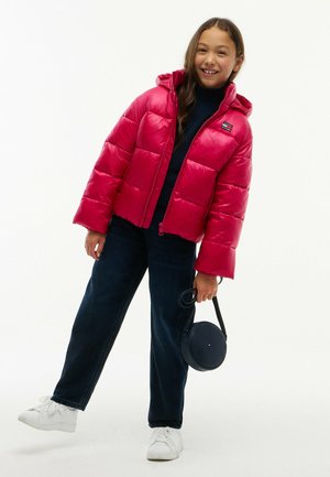 Tommy Hilfiger, HOODED SHINY PUFFER JACKET UNISEX - Winterjas - blissful berry