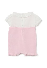 Romper de tricot rosa claro con un top de blusa de lunares blancos, que presenta un pequeño cuello con volantes y cierres de botón en la parte posterior.