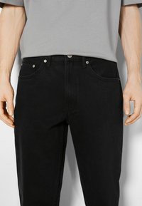 Bershka Vaqueros rectos - black