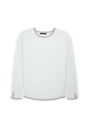 Langärmliges weißes Hemd mit rundem Ausschnitt und beigem Besatz. Verfügt über seitliche Schlitze an den Manschetten für zusätzliche Details. Weiche Textur und minimalistisches Design.