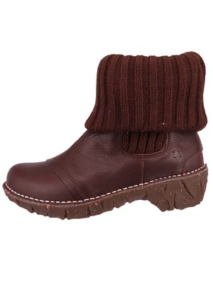 Classic ankle boots - brown