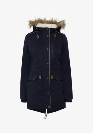 La giacca parka navy presenta un cappuccio foderato in pelliccia sintetica, una tasca sul petto con zip e polsini elasticizzati. Ha due tasche frontali a toppa e un cordino in vita.