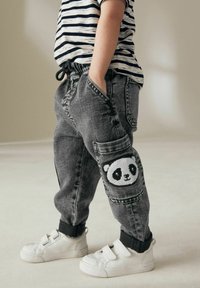 Next UTILITY - Jeans a sigaretta - black denim with panda