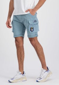 Unselected, greyblue