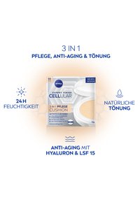 Kissenkompakt mit weißem Gehäuse und transparentem Deckel. Enthält Foundation mit sichtbarem Schwamm. Blau-weiße Markenfarbe; Produktgewicht 15 g.