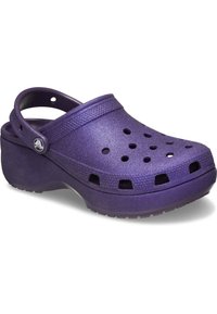 Lila strukturierte Holzschuhe mit Belüftungslöchern und verstellbarem Fersenriemen, mit glänzender Oberfläche und konturiertem Design für Komfort.