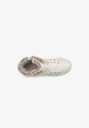 White high-top sneaker with a soft beige faux fur collar, featuring flat laces, metallic eyelets, and a textured rubber sole.