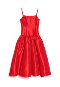 Vestido de cetim vermelho com alças finas, corpete justo e saia rodada franzida. Textura suave com acabamento brilhante e bainha em bico.