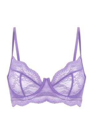 Lila kant bh met verstelbare bandjes, delicate scalloped randen en een semi-doorzichtig ontwerp met een driehoekige cupvorm.