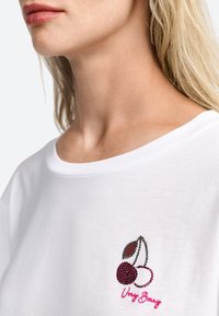 Rich & Royal T-shirts print - white