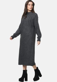 Elara Abito in maglia - grau