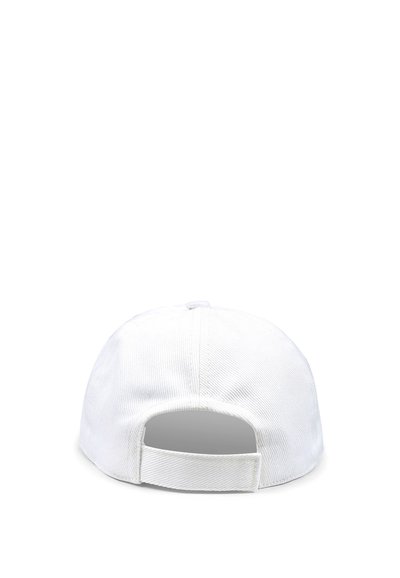 Cappellino da baseball bianco con visiera curva, tessuto testurizzato e cinturino regolabile sul retro. Design minimalista senza ulteriori dettagli.
