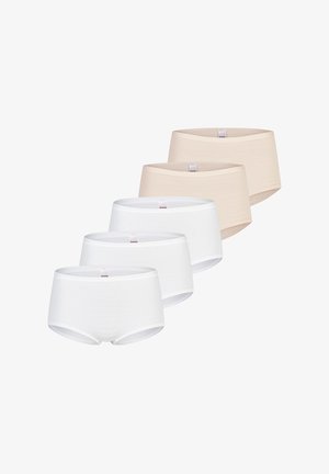 Viisi naisten saumattomia hipsterslippejä valkoisina ja beigeinä, aseteltuna porrastetusti, vyötäröllä näkyvillä merkkitunnisteilla.